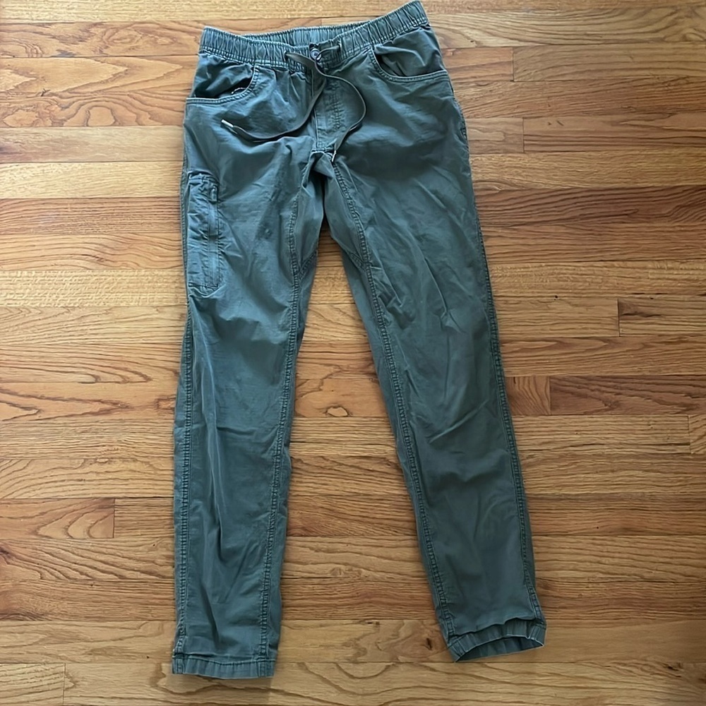 BYLT Weekender Pant Cargo Olive Green Elastic Pull On Zip Tech Pocket Men M